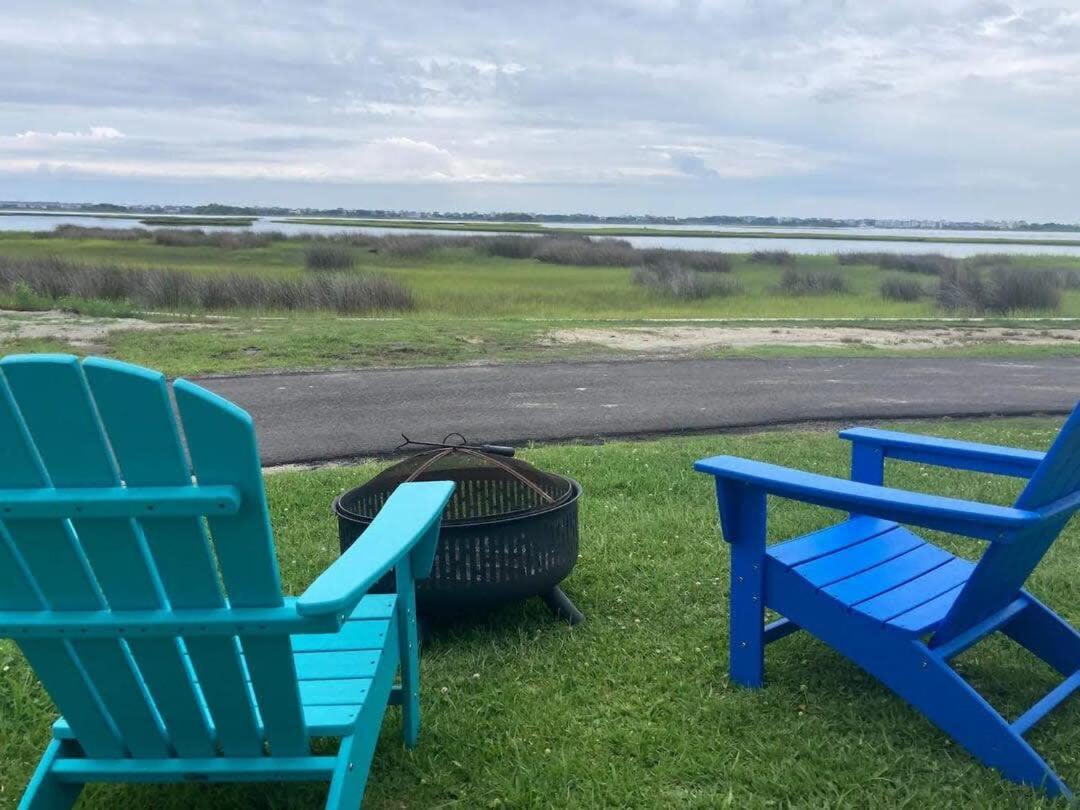 Surf City Serene Waterfront Vacation Home Eksteriør billede